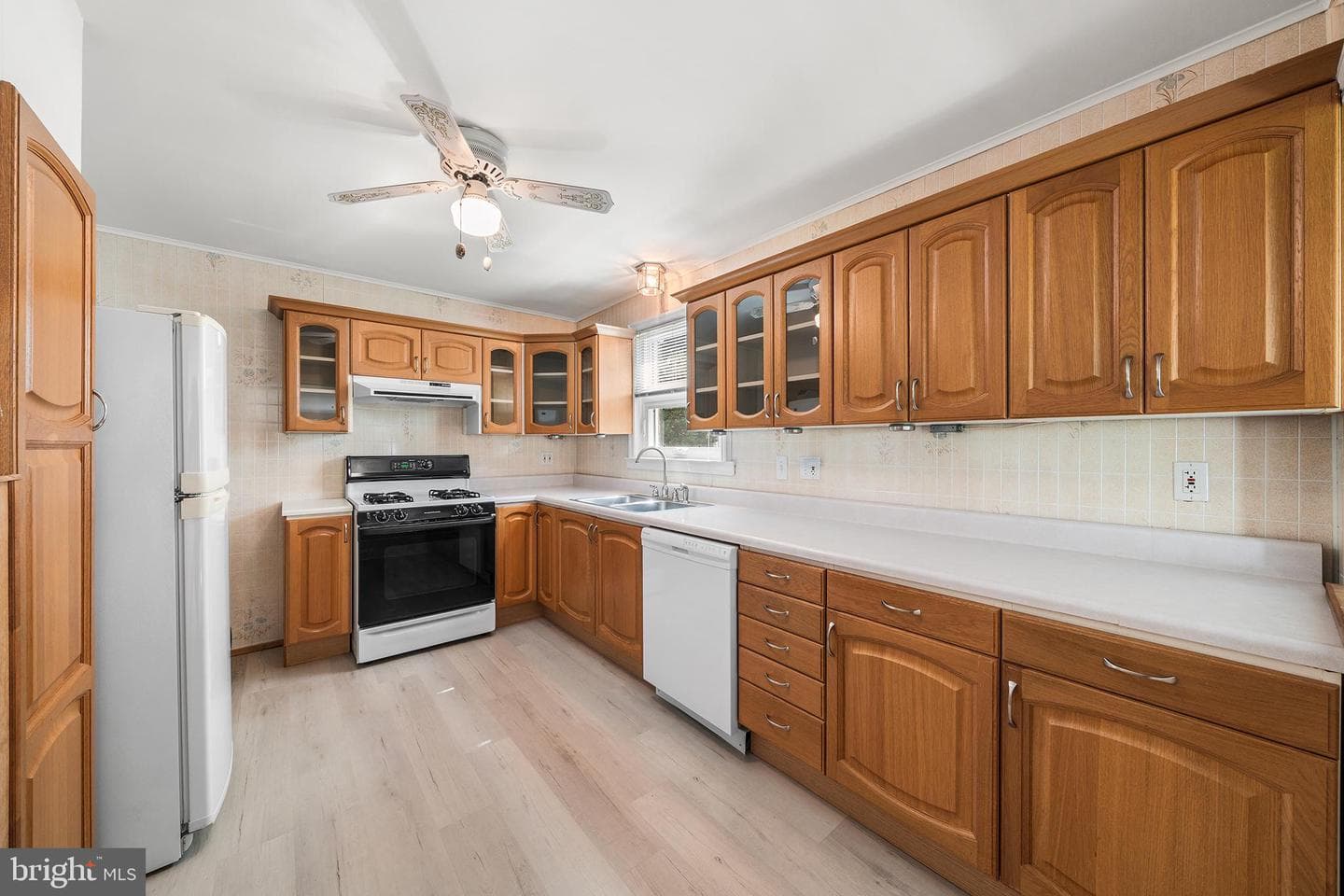 504 Lawrence Road photo 13