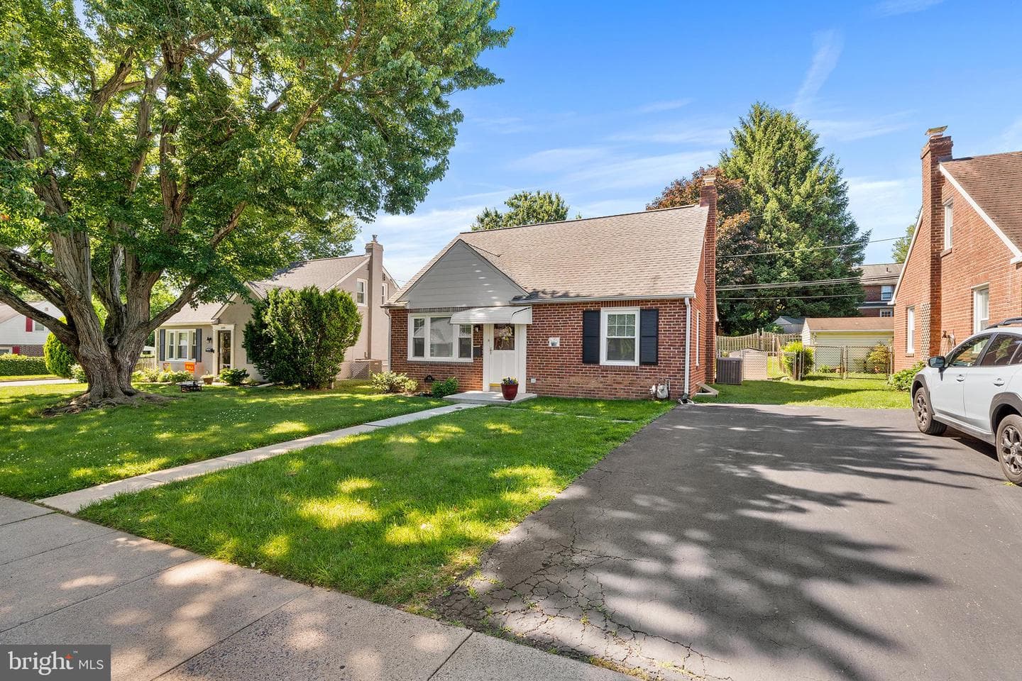 504 Lawrence Road photo 2