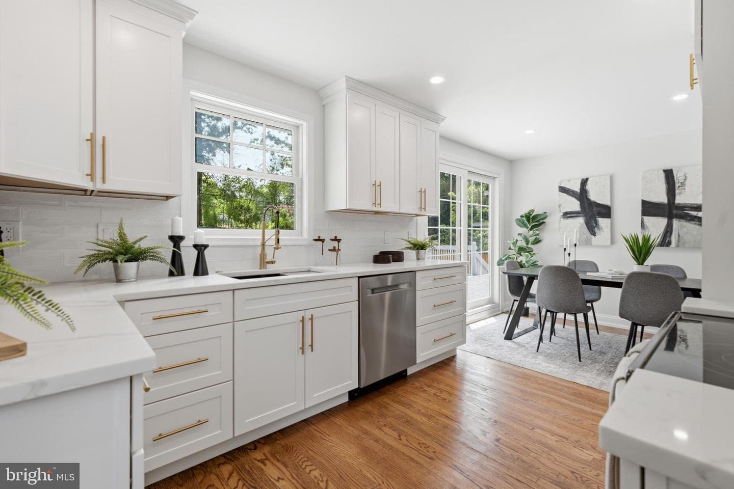 30 Meadowbrook Lane photo 8