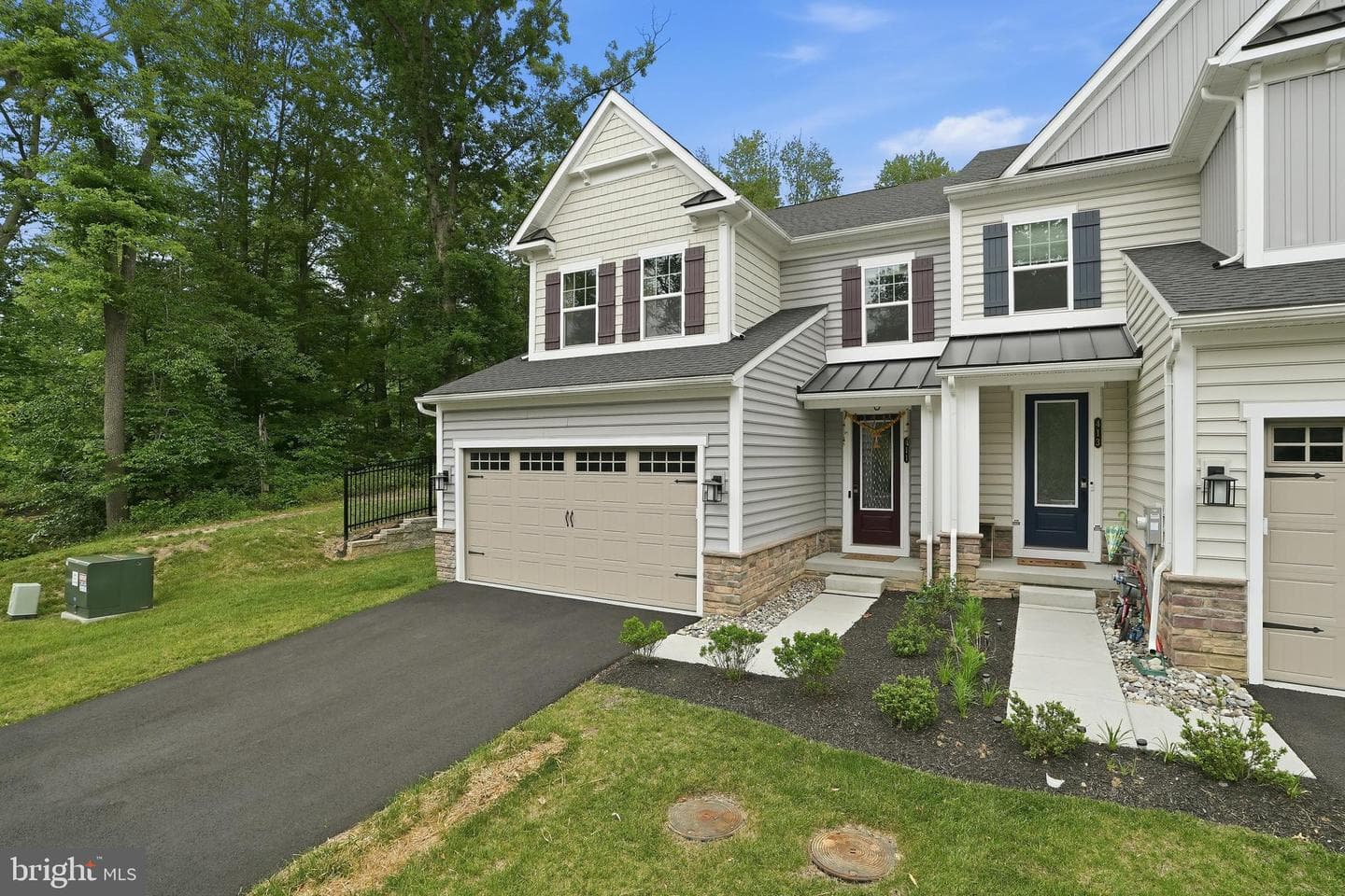 411 W Ponds Edge Drive, Media