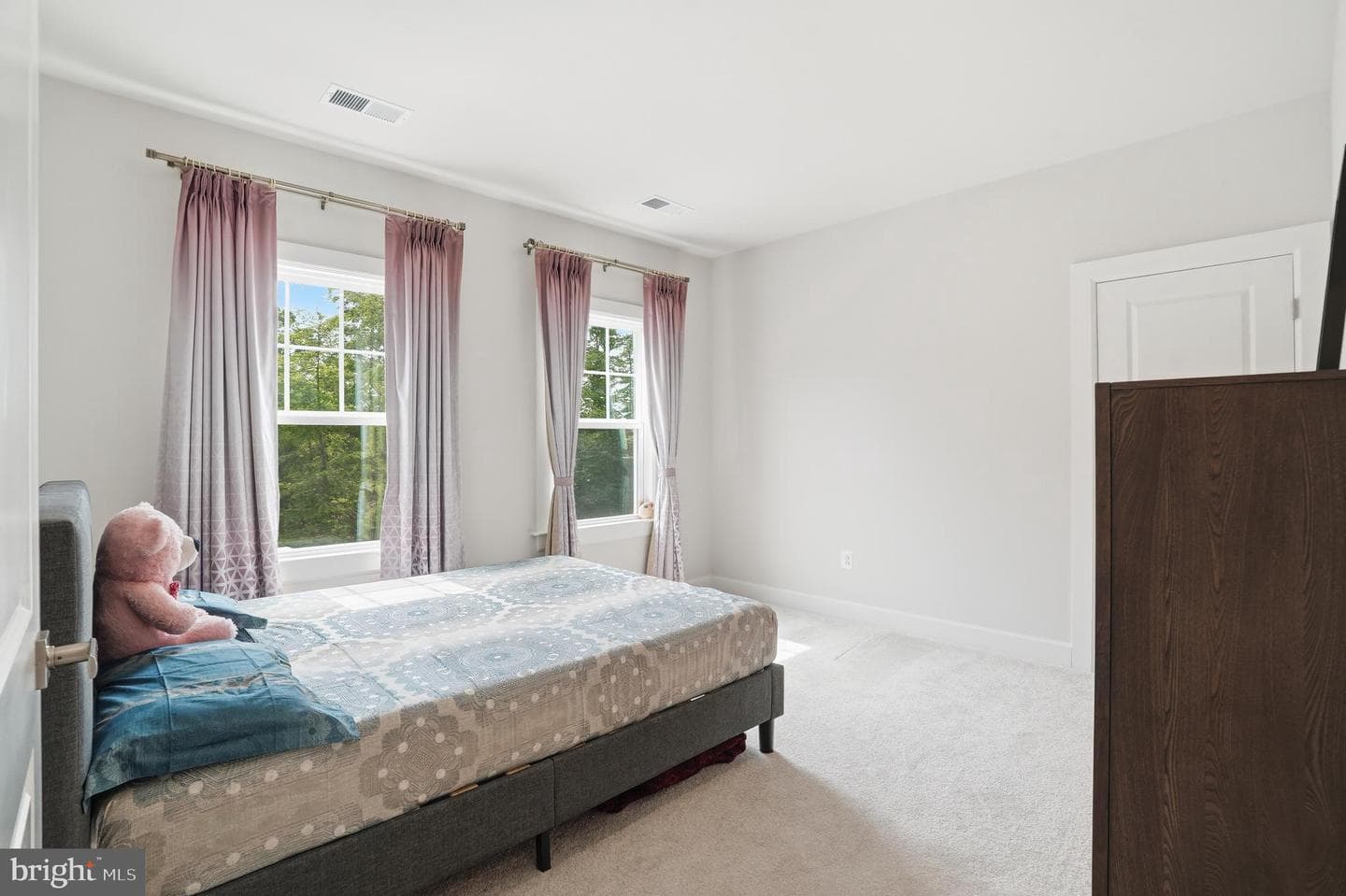 411 W Ponds Edge Drive photo 44