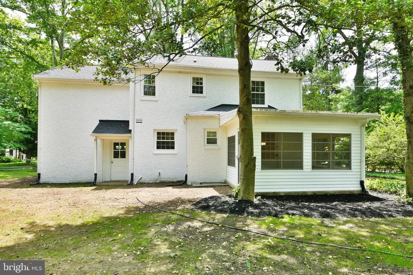 629 University Place photo 35
