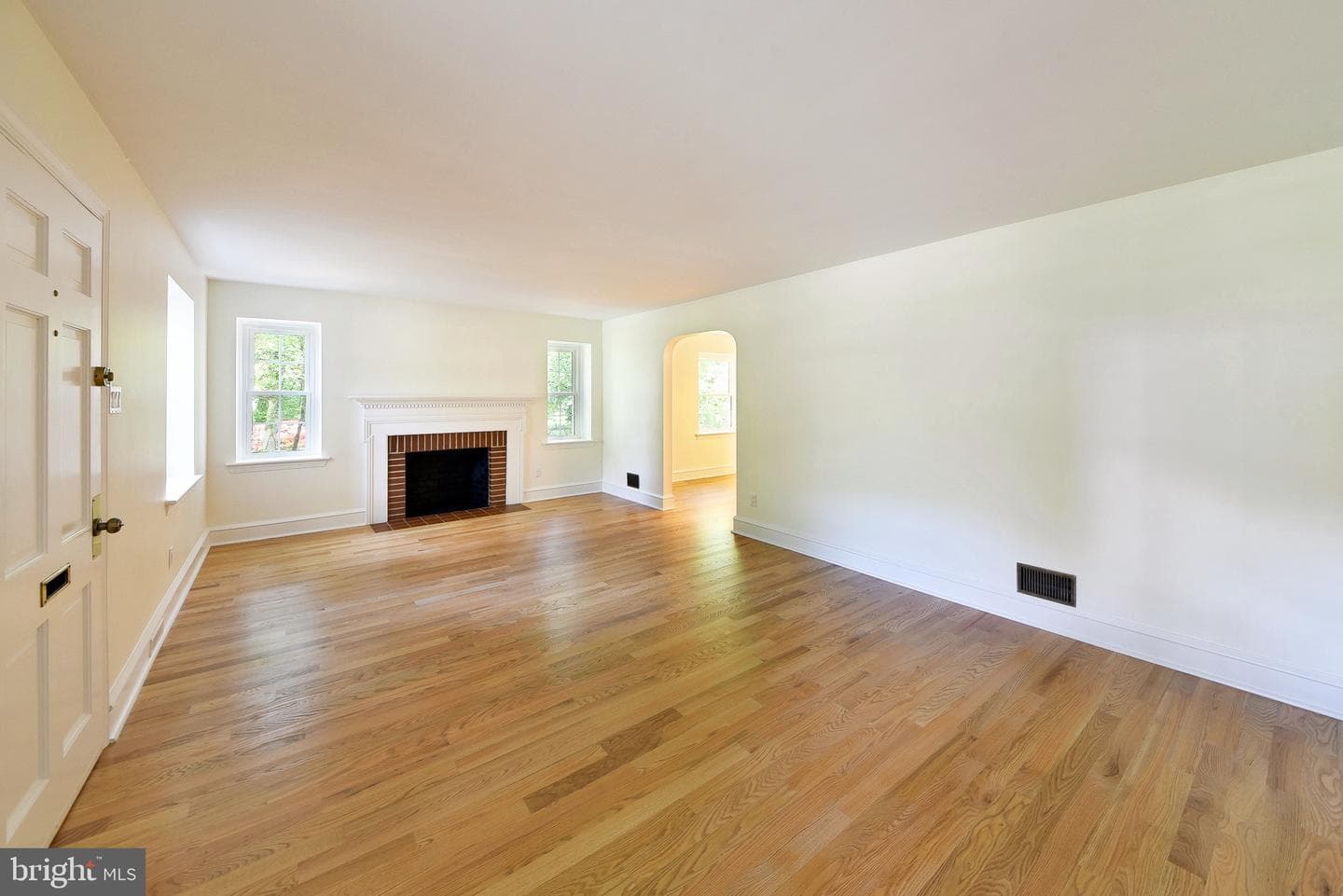 629 University Place photo 7