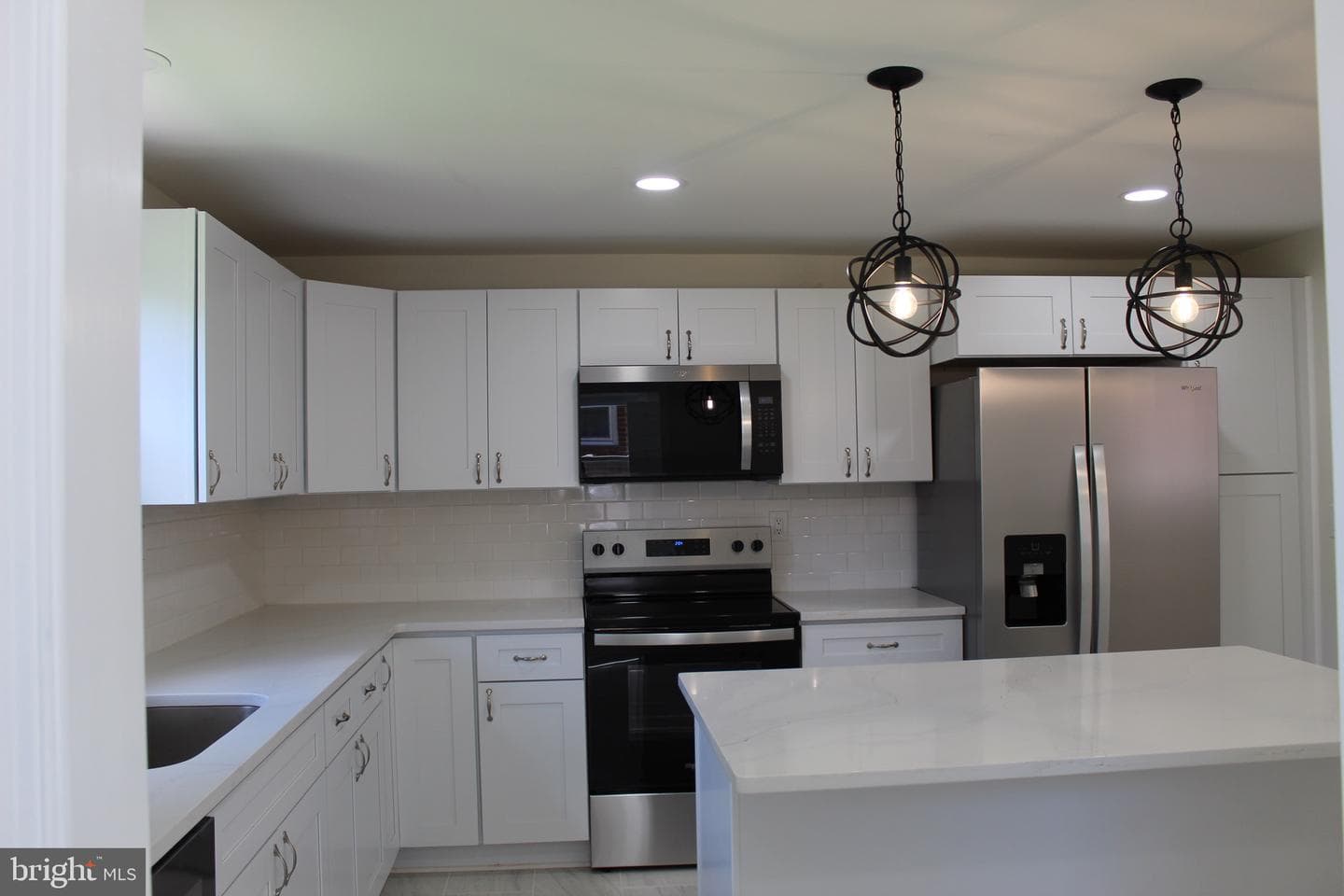 412 Roberta Avenue photo 13