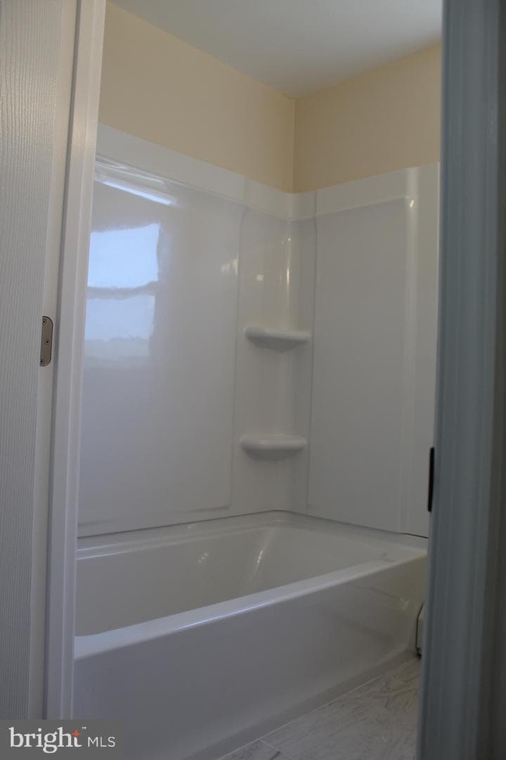 412 Roberta Avenue photo 16