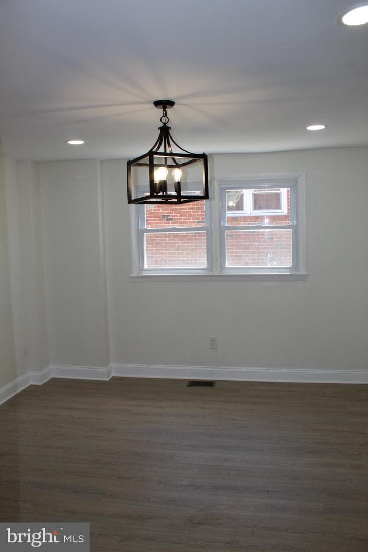 412 Roberta Avenue photo 5