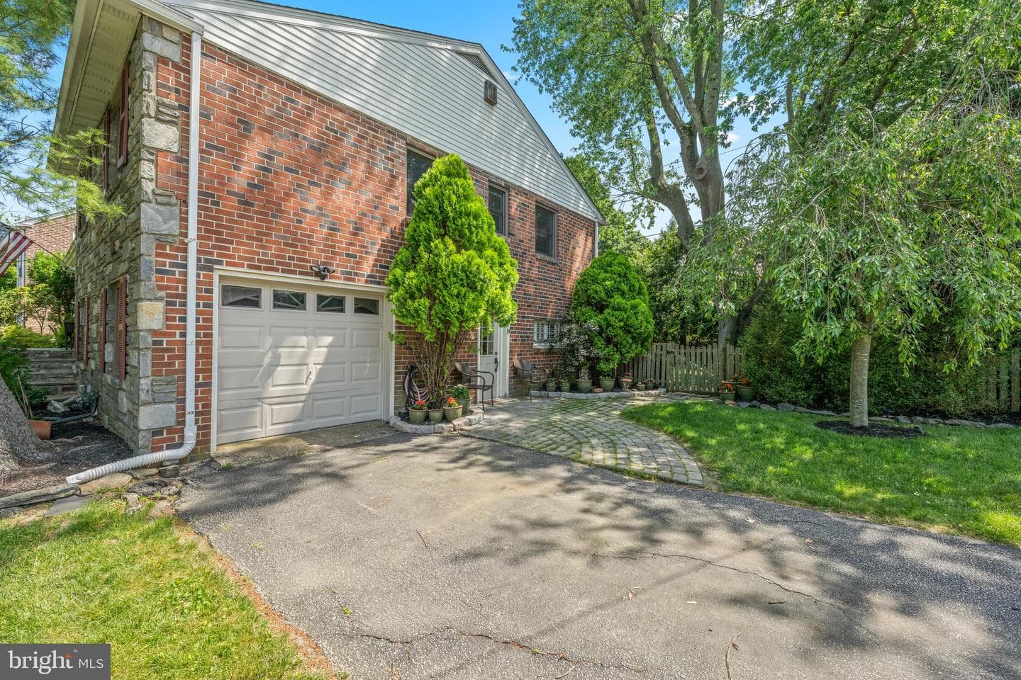 260 Avon Road photo 32