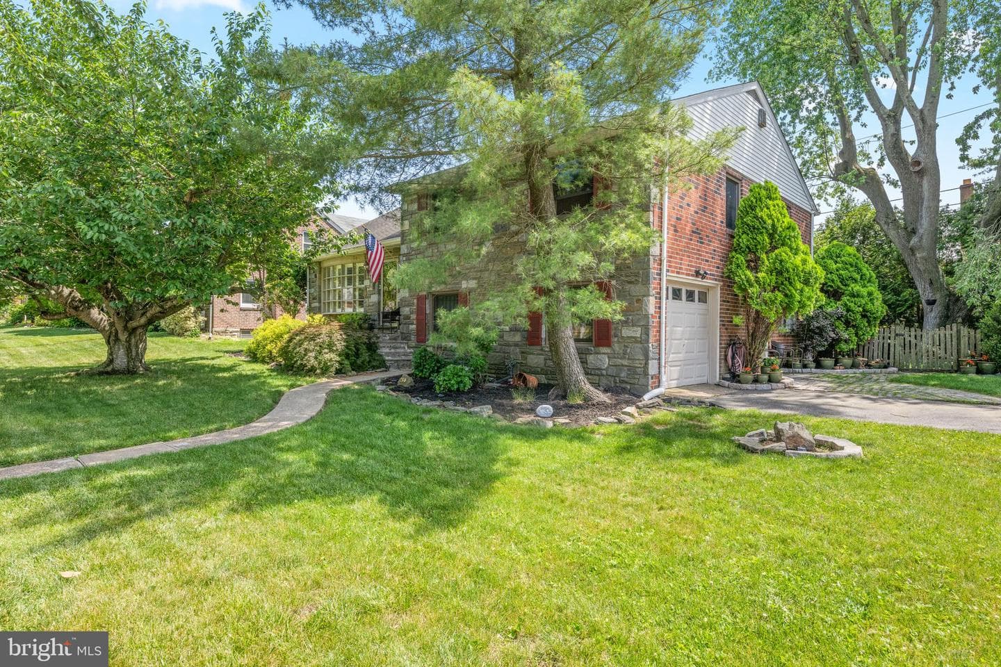 260 Avon Road photo 37