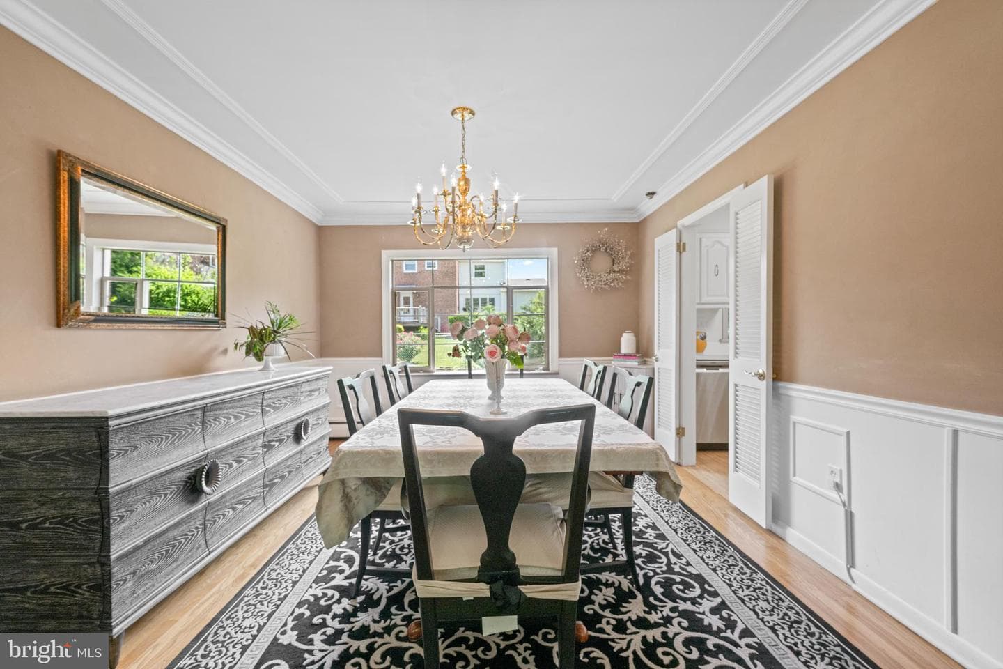 260 Avon Road photo 6