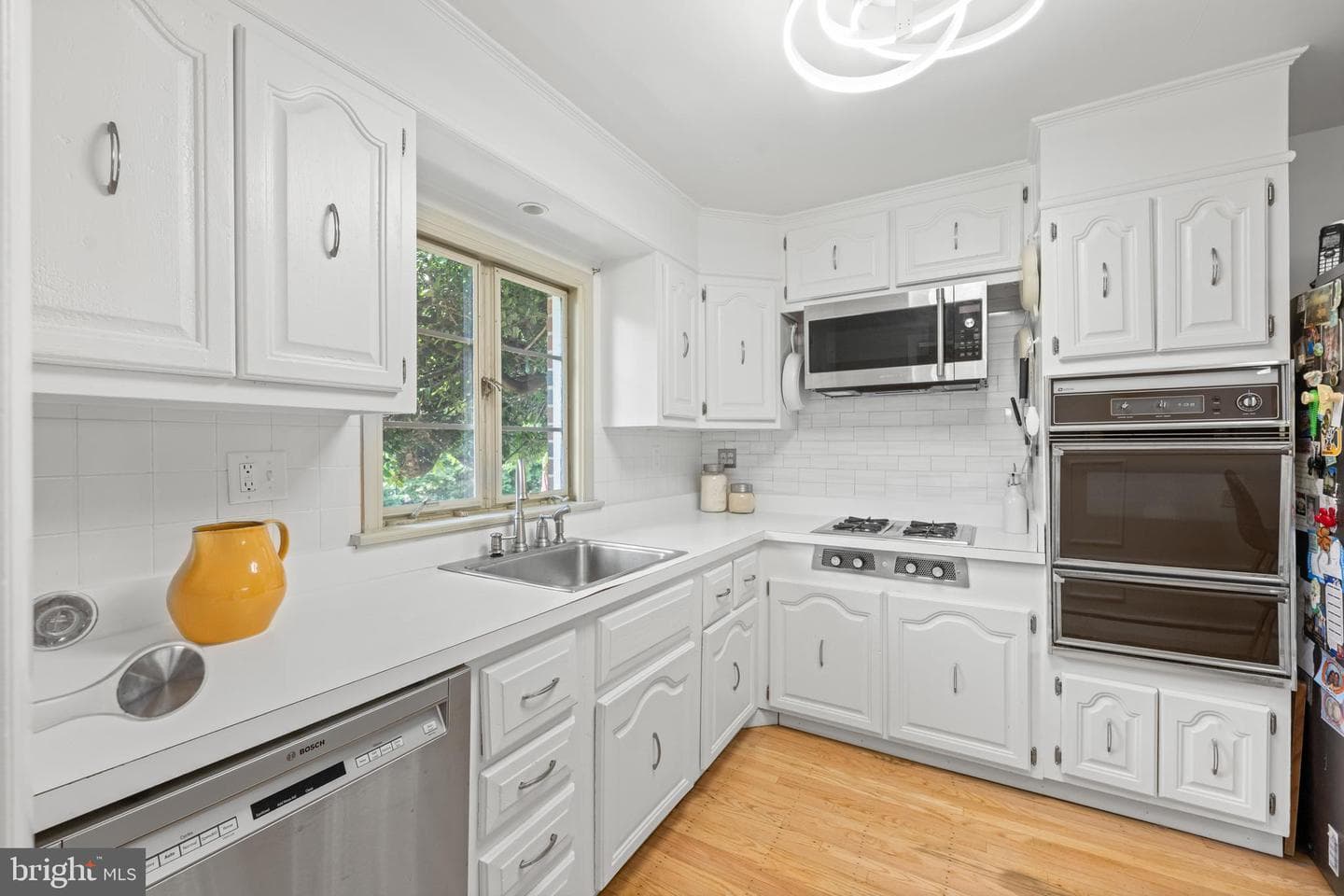 260 Avon Road photo 9