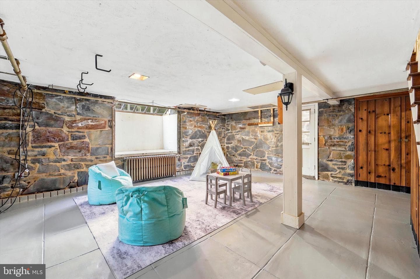 570 Strathmore Road photo 29