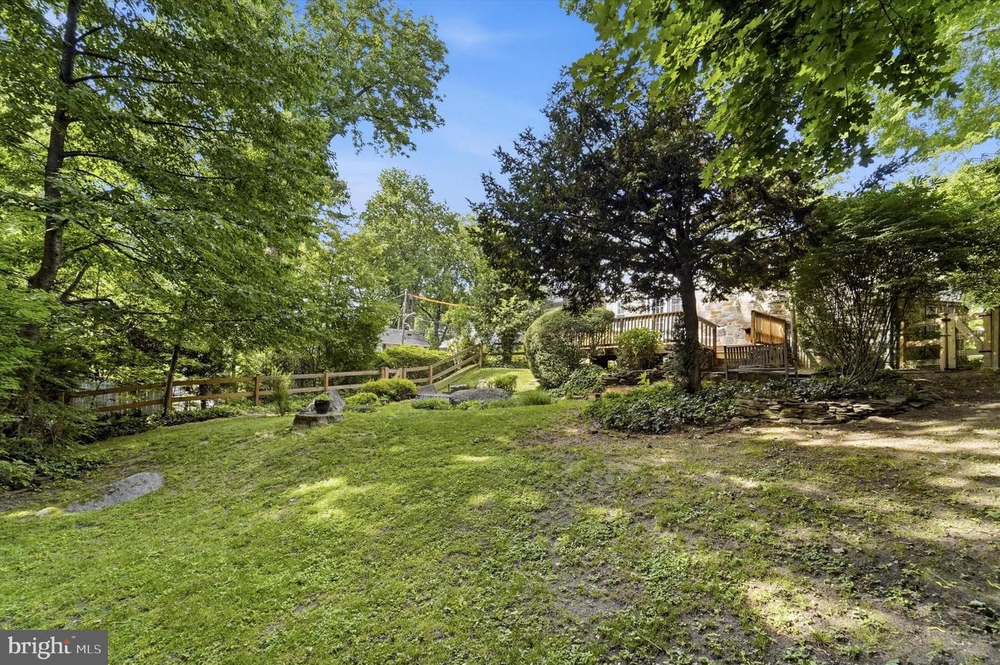 570 Strathmore Road photo 33