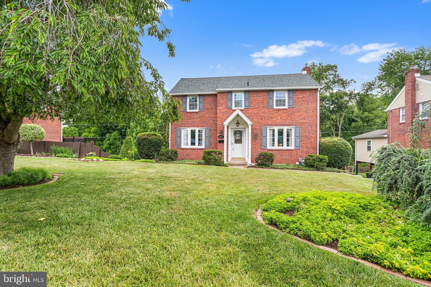321 Holt Lane
