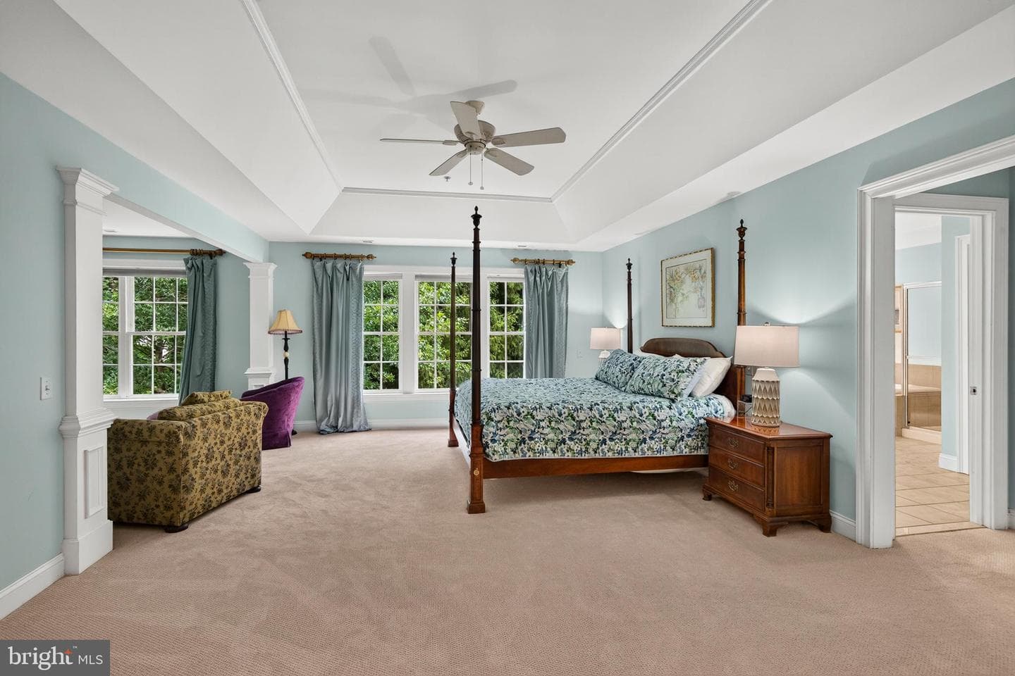 125 Camelot Lane photo 32