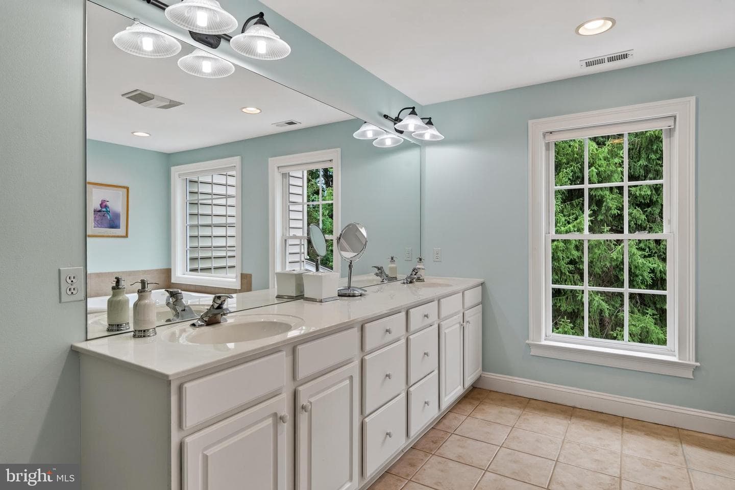 125 Camelot Lane photo 39