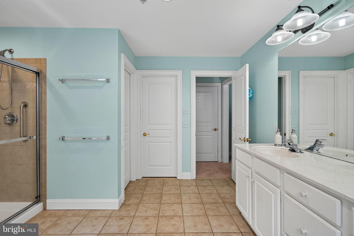 125 Camelot Lane photo 42