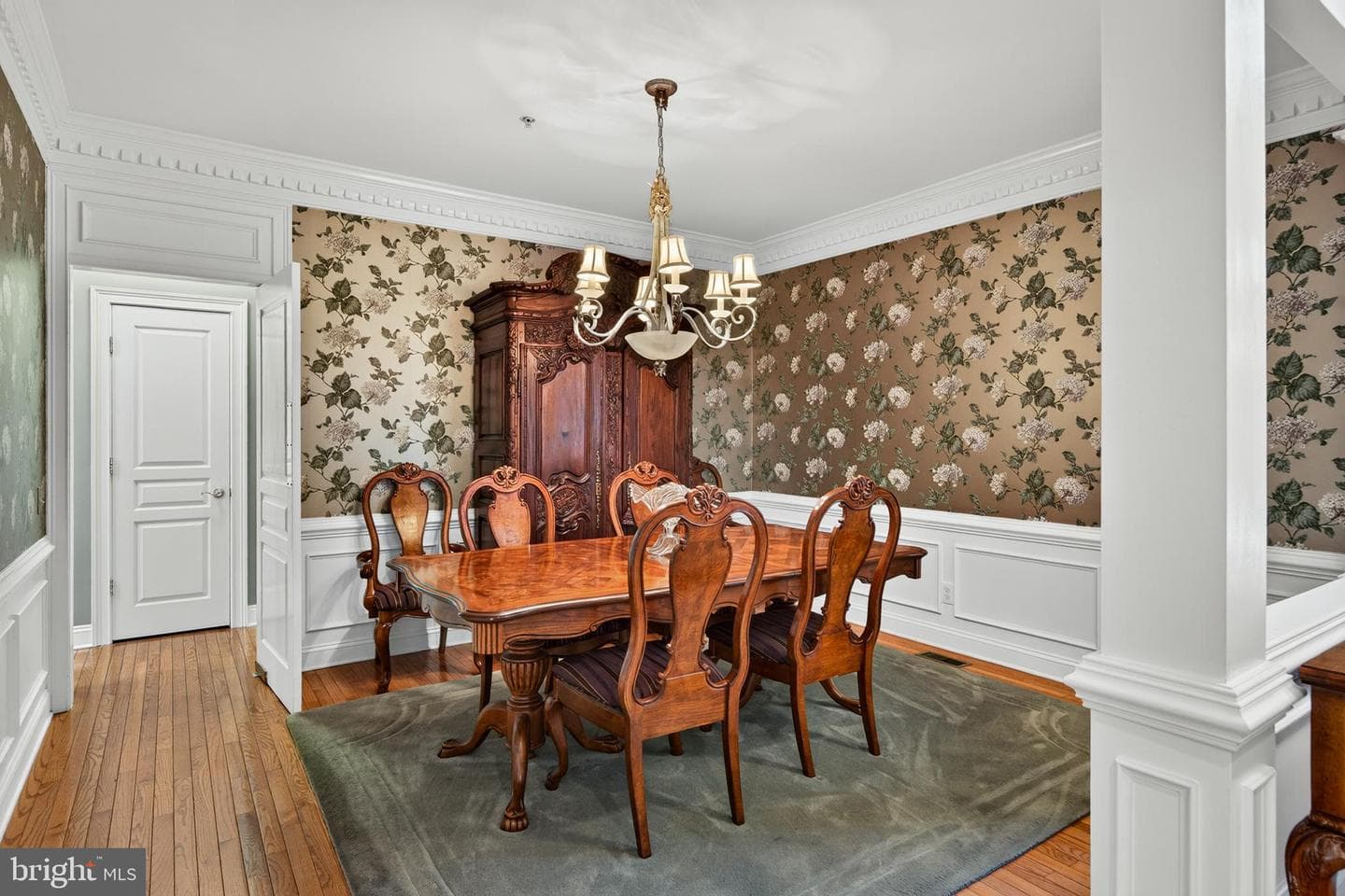 125 Camelot Lane photo 8