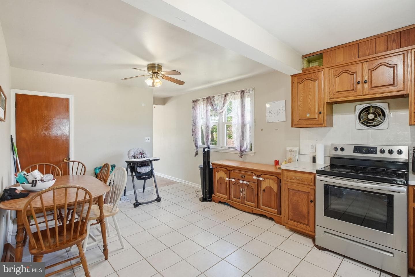 112 Meadowbrook Lane photo 6