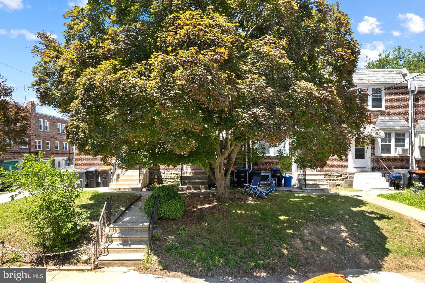 802 E 15th Street photo 3