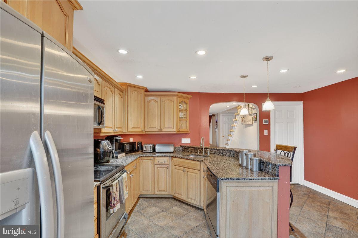 5144 Whitehall Drive photo 32