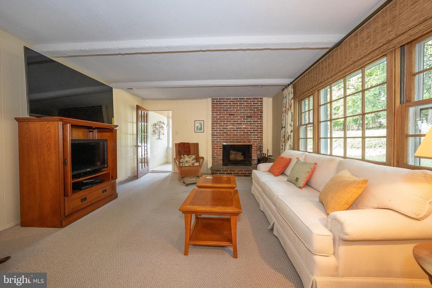 302 Earles Lane photo 33