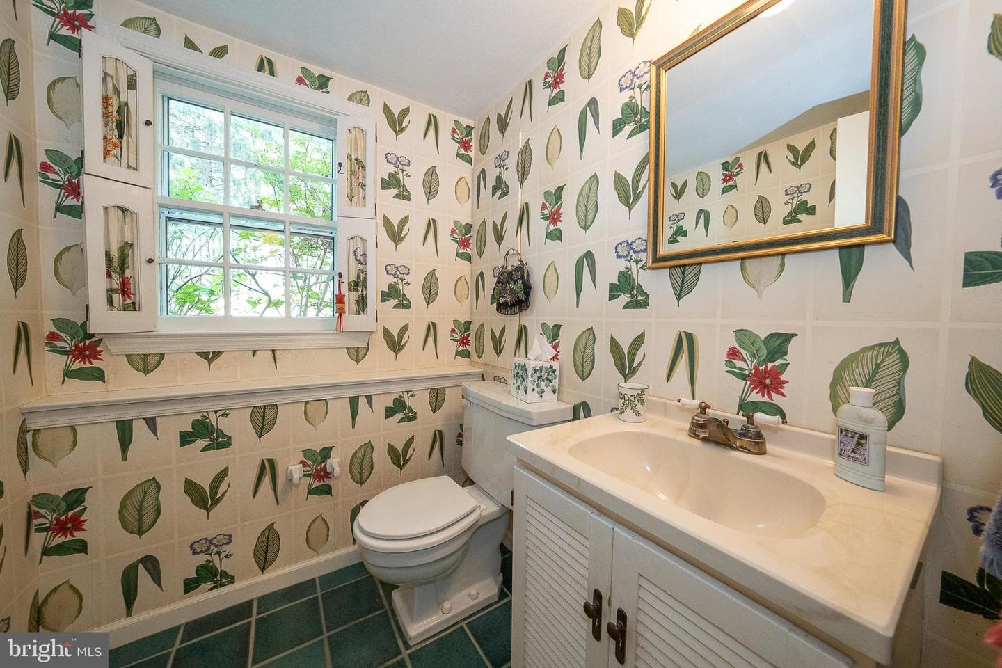 302 Earles Lane photo 35