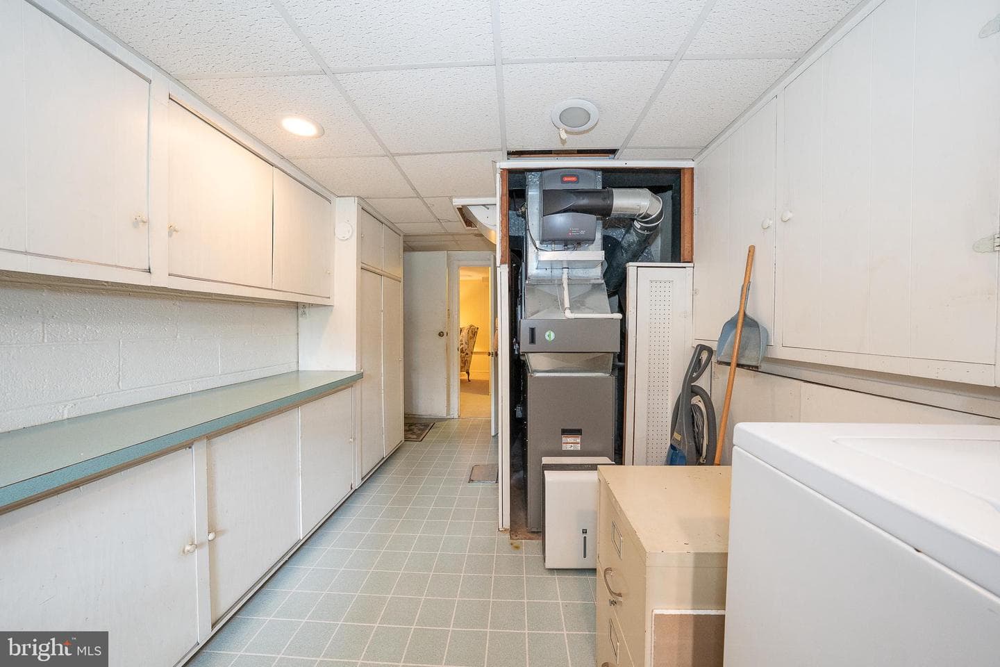 302 Earles Lane photo 37