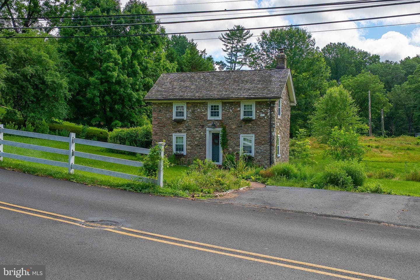 302 Earles Lane photo 48
