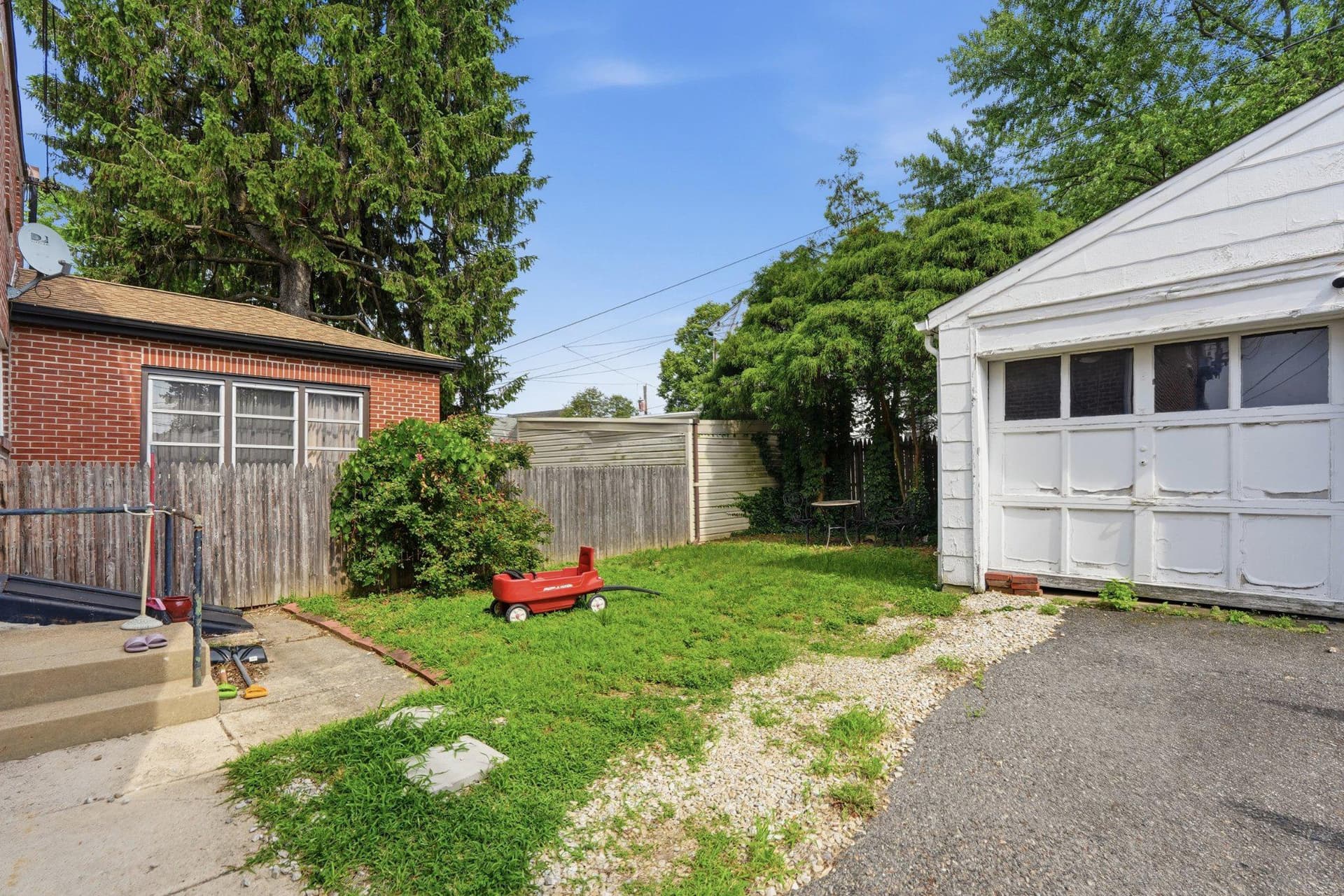 4686 State Road photo 4
