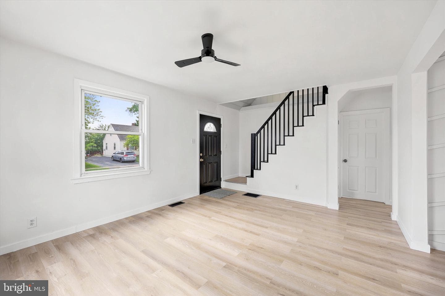 25 N Martin Lane photo 15