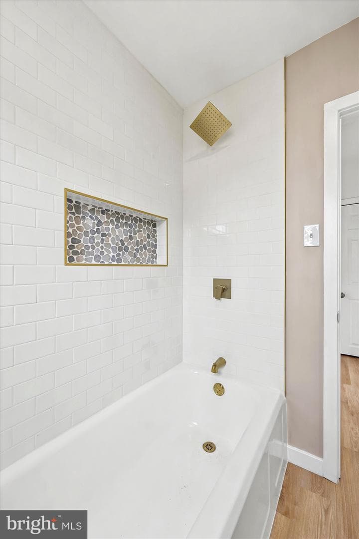 25 N Martin Lane photo 20