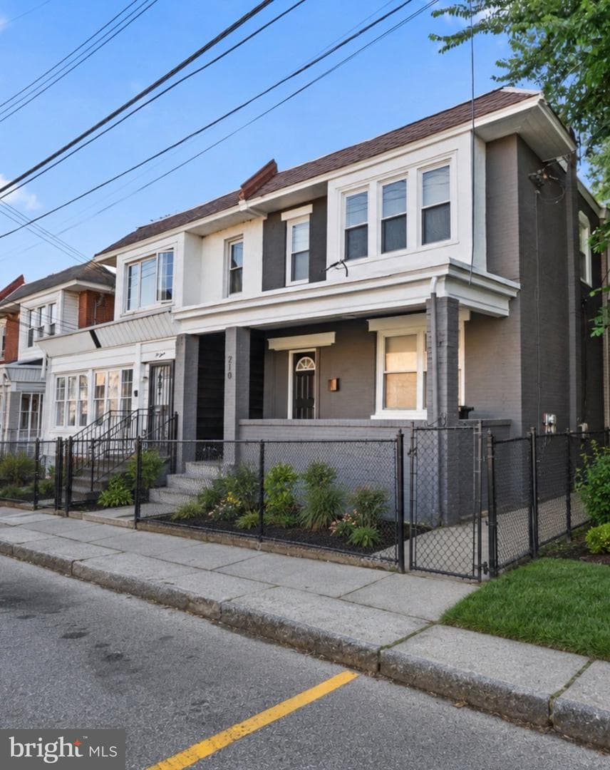 210 S 7th Street, Darby