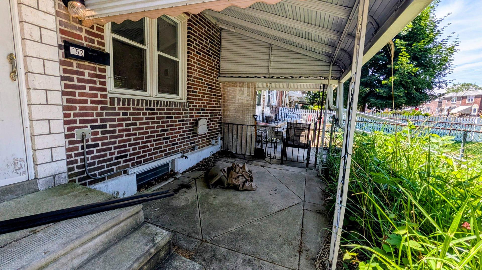 452 Westmont Drive photo 3
