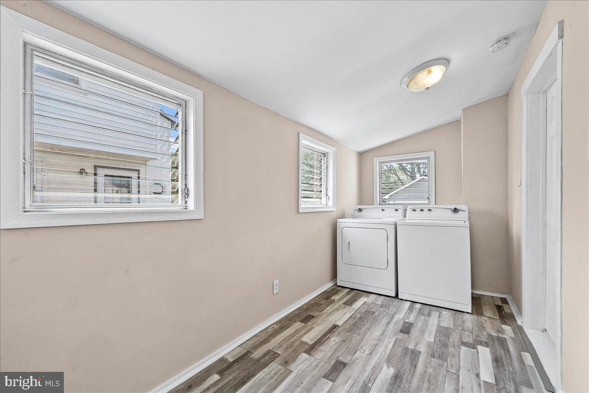 1242 Chestnut Street photo 17