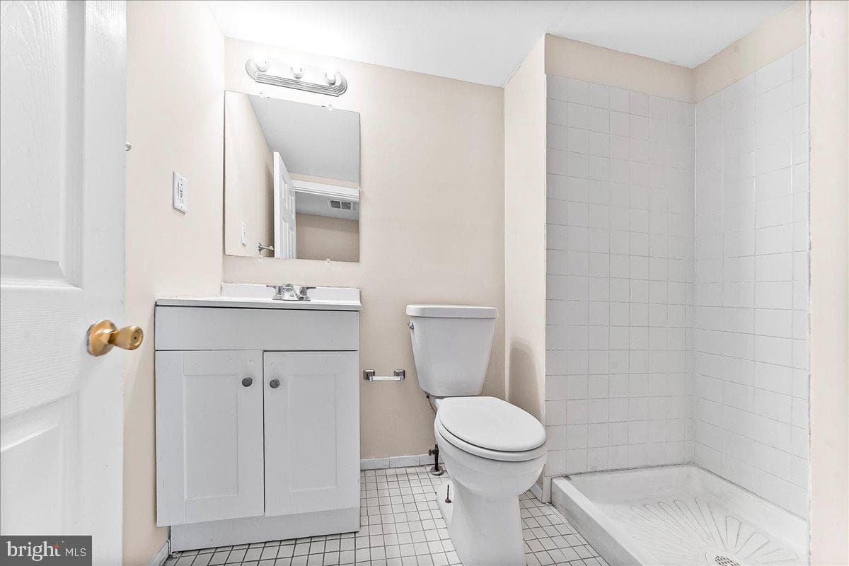 1242 Chestnut Street photo 25