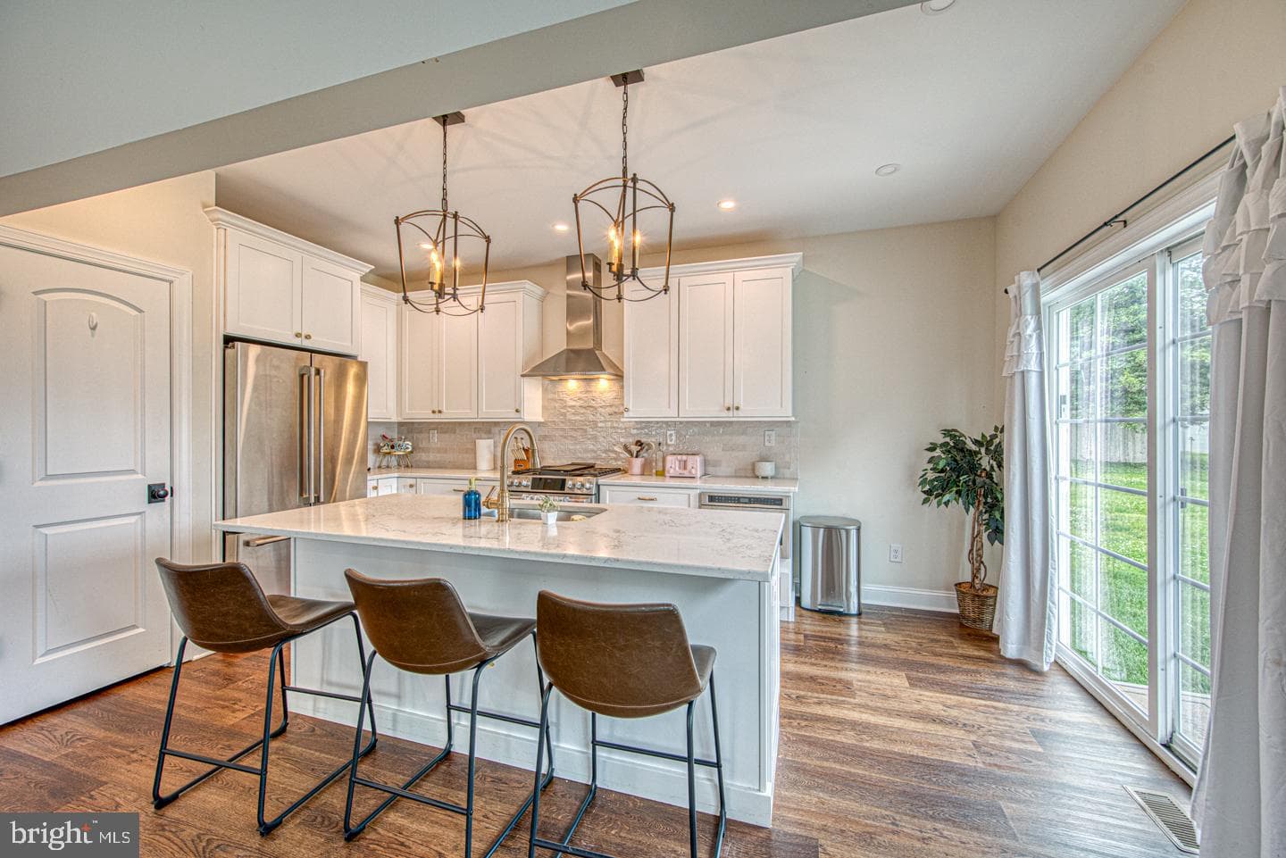 207 2nd Avenue photo 15