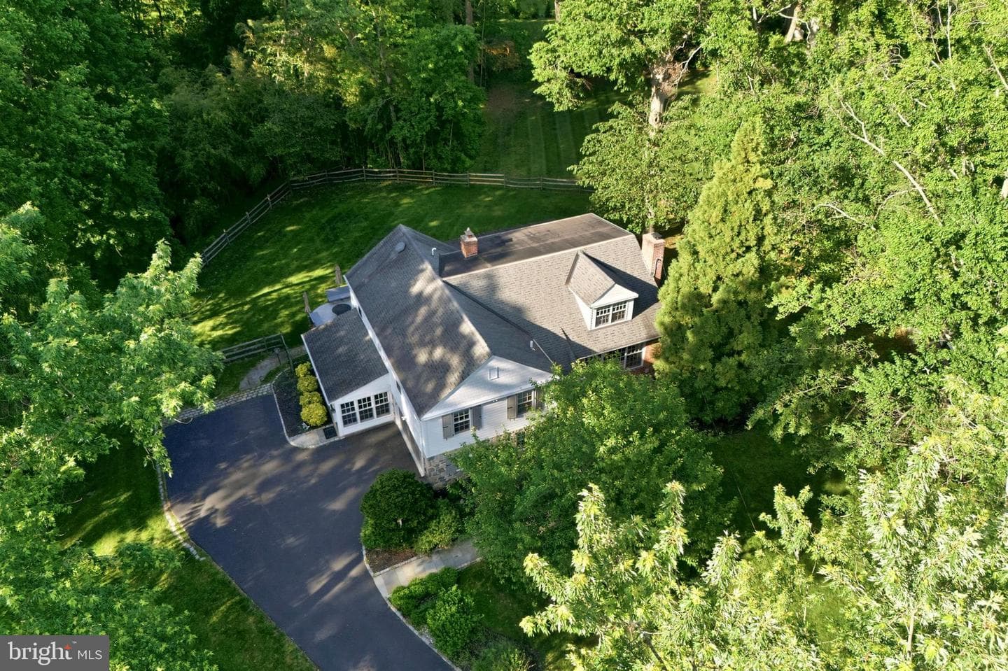 209 Hardwicke Lane photo 37