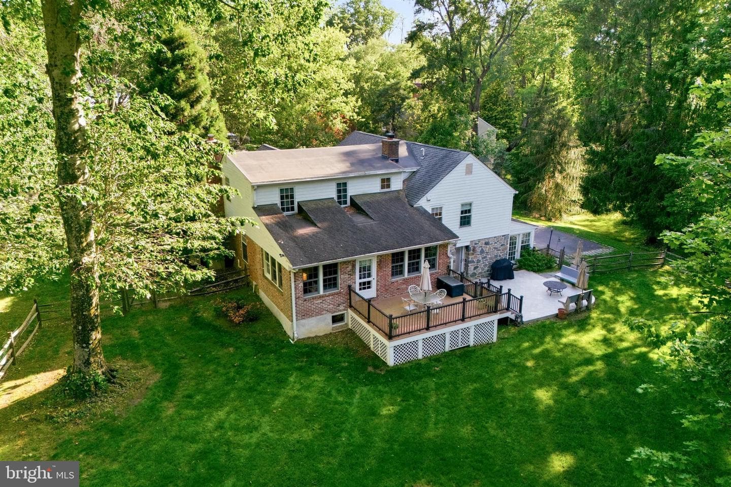 209 Hardwicke Lane photo 38