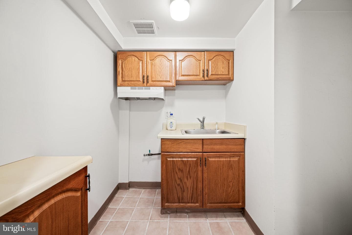 416 Yorkshire Road photo 27