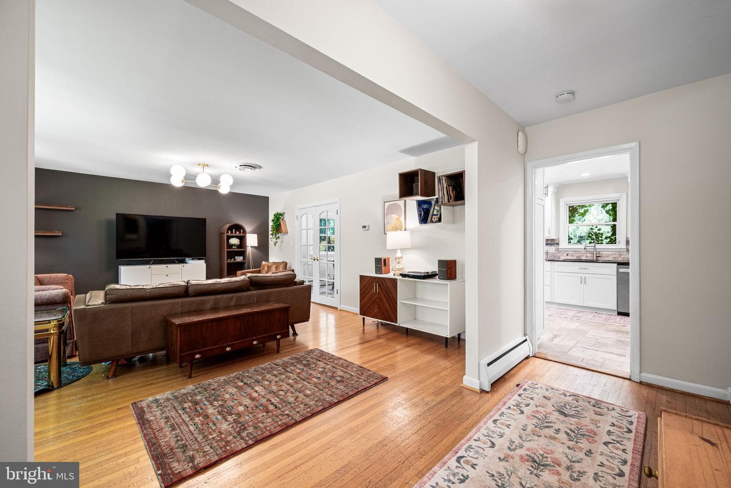 416 Yorkshire Road photo 4