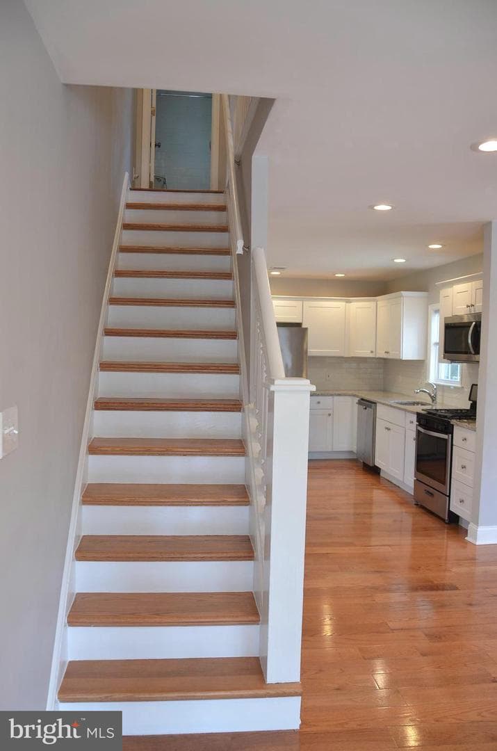 713 Miller Street photo 7