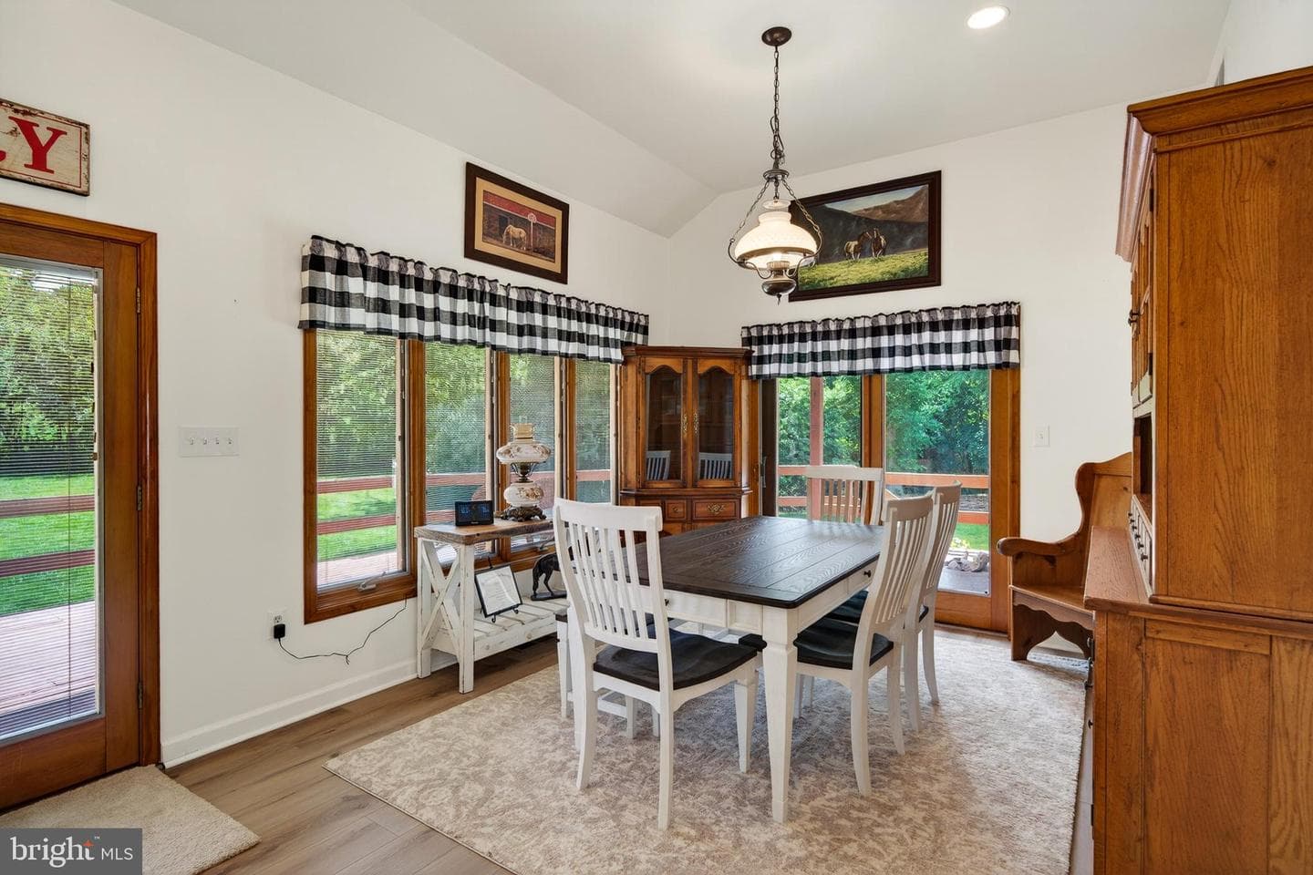 866 Shavertown Road photo 26