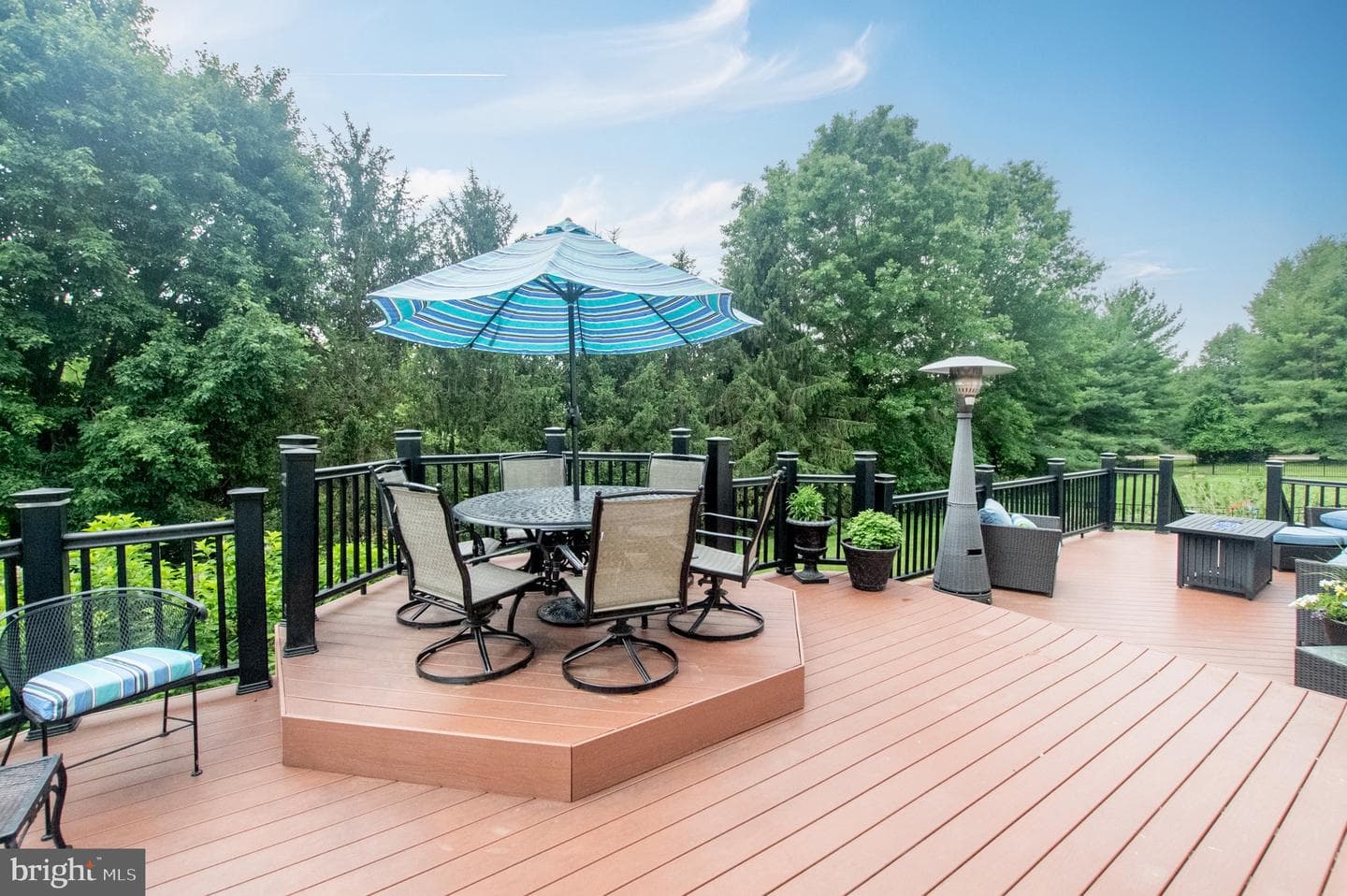 4 Marshall Court photo 34