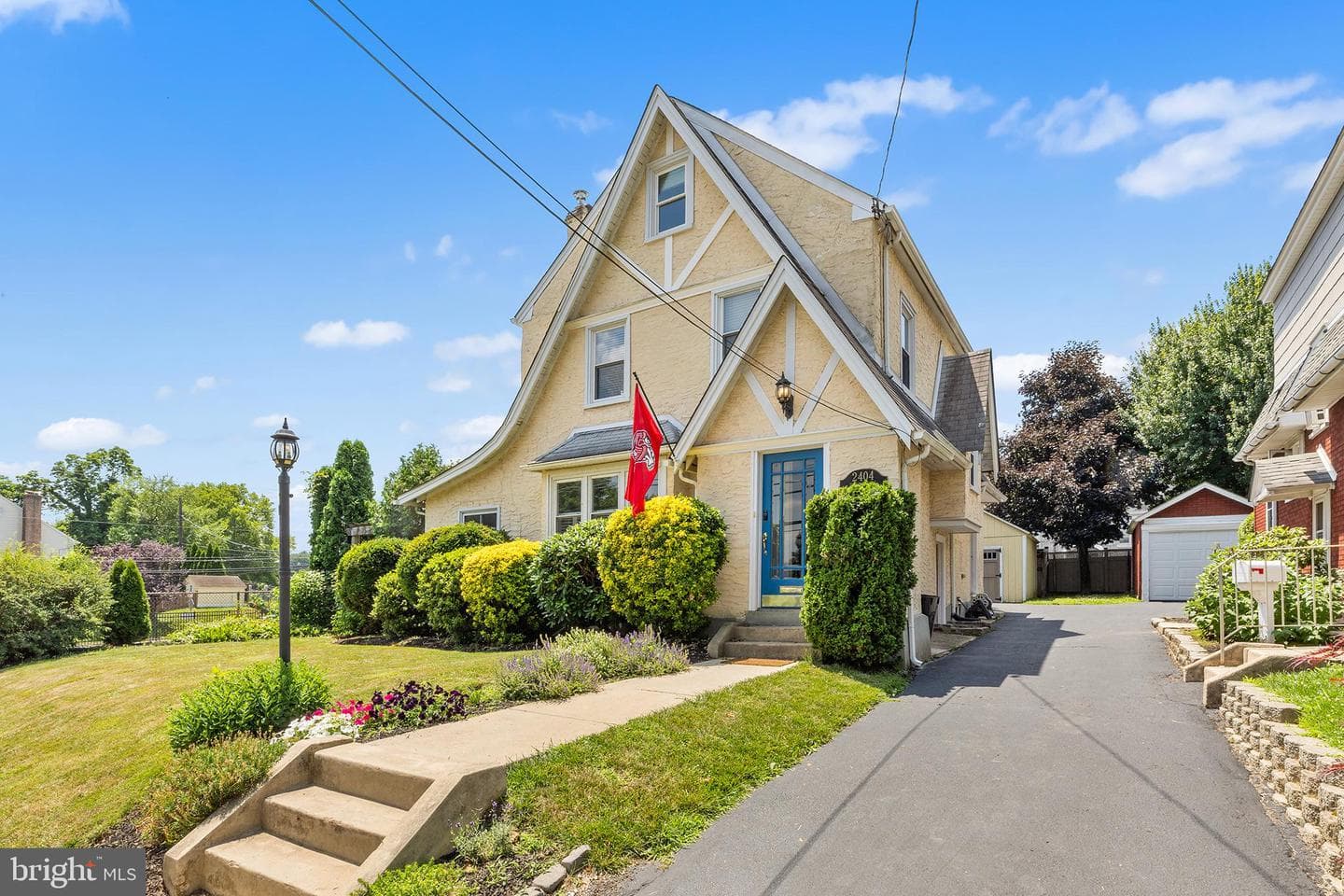 2404 Poplar Road, Havertown