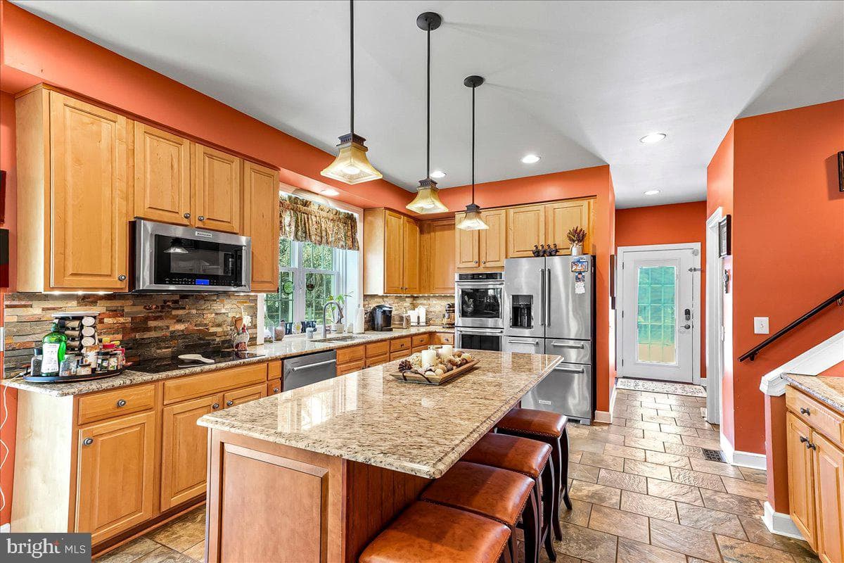 39 Maple Ln photo 13
