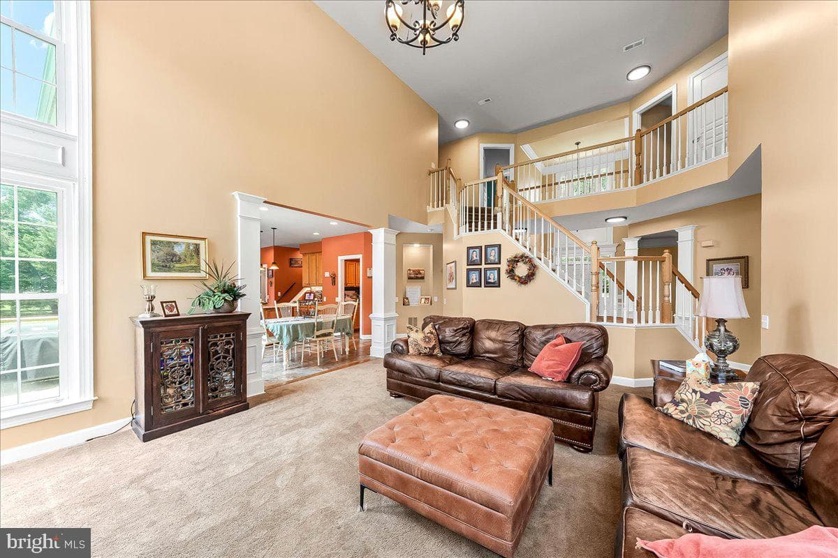 39 Maple Ln photo 18
