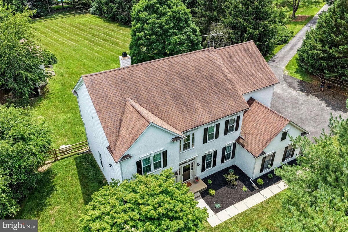 39 Maple Ln, Glen Mills
