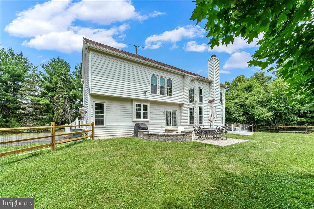39 Maple Ln photo 43