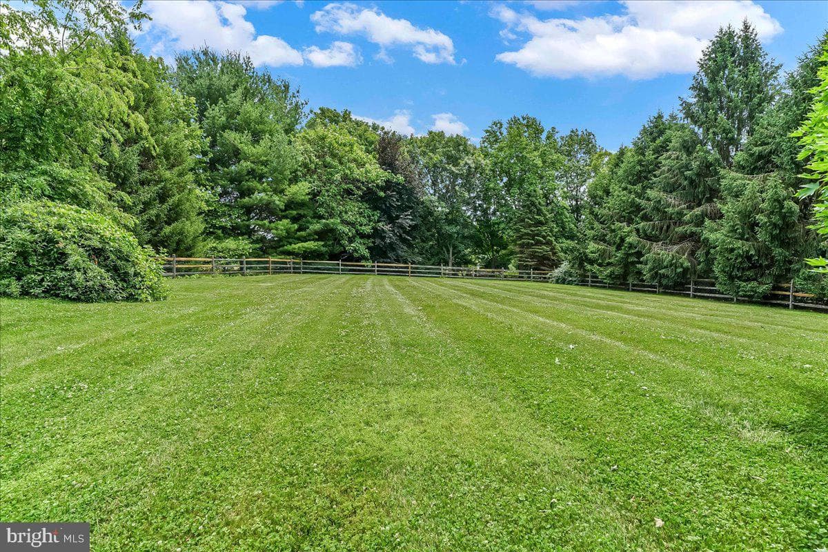 39 Maple Ln photo 5