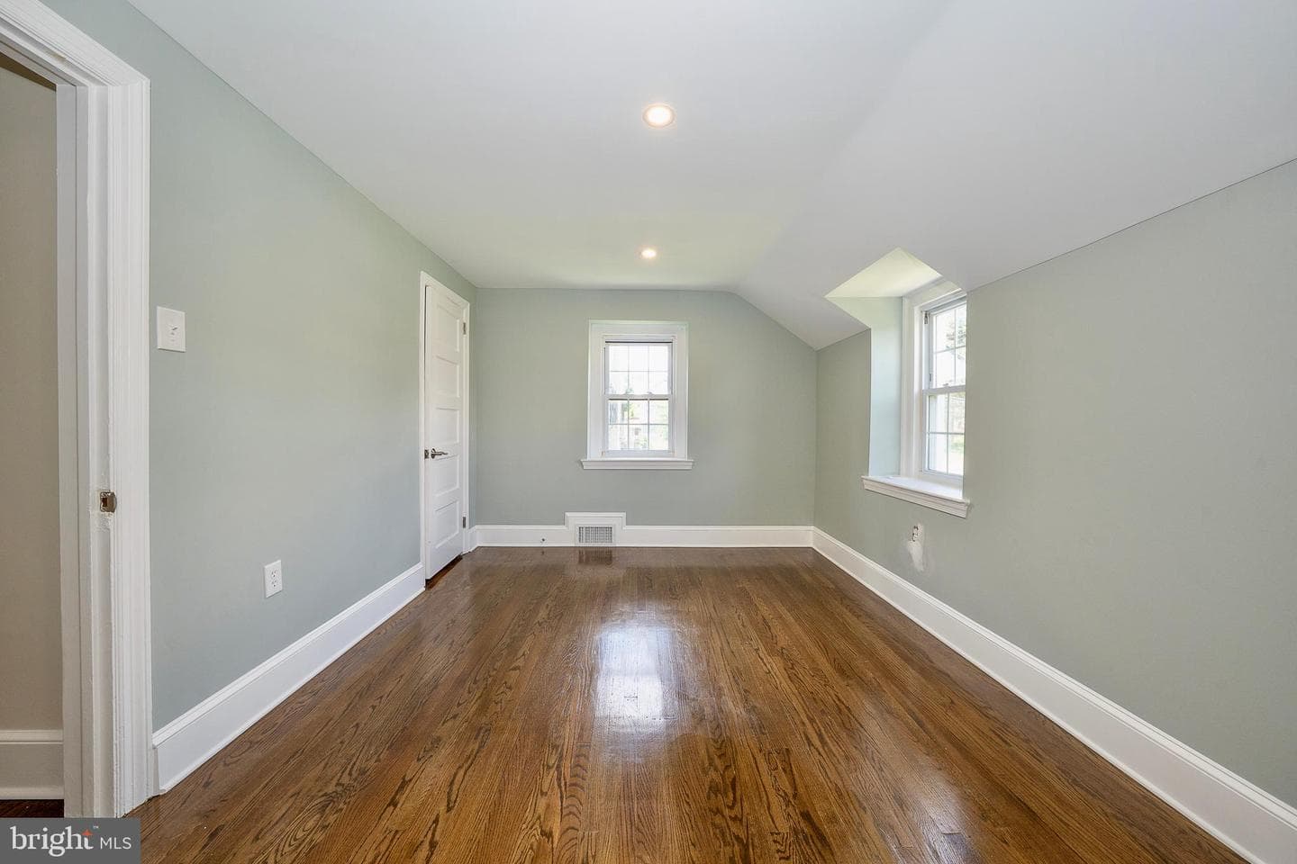 2842 Haverford Road photo 37